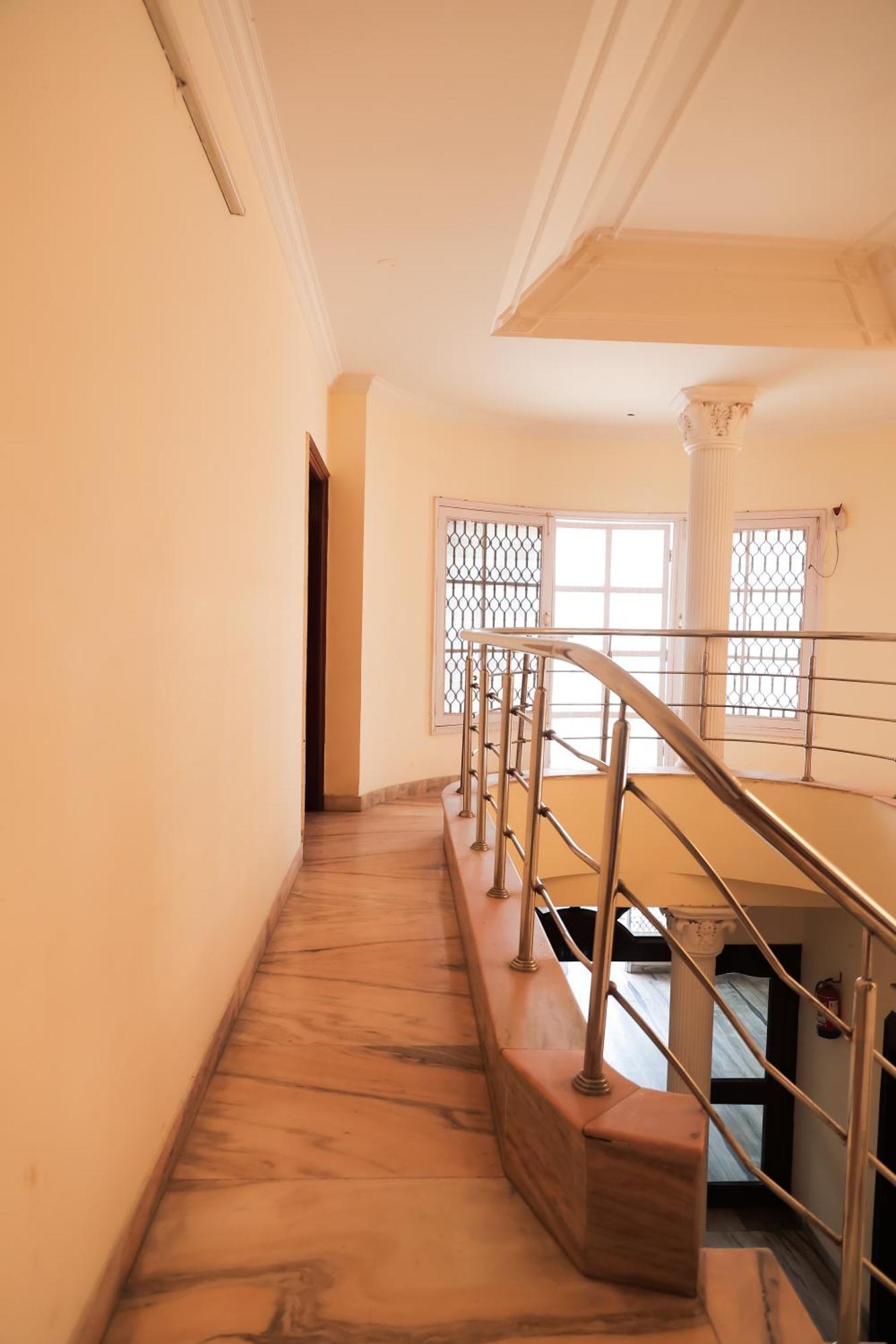 Hotel Green Villa - Near Anand Vihar Station Nuova Delhi Esterno foto