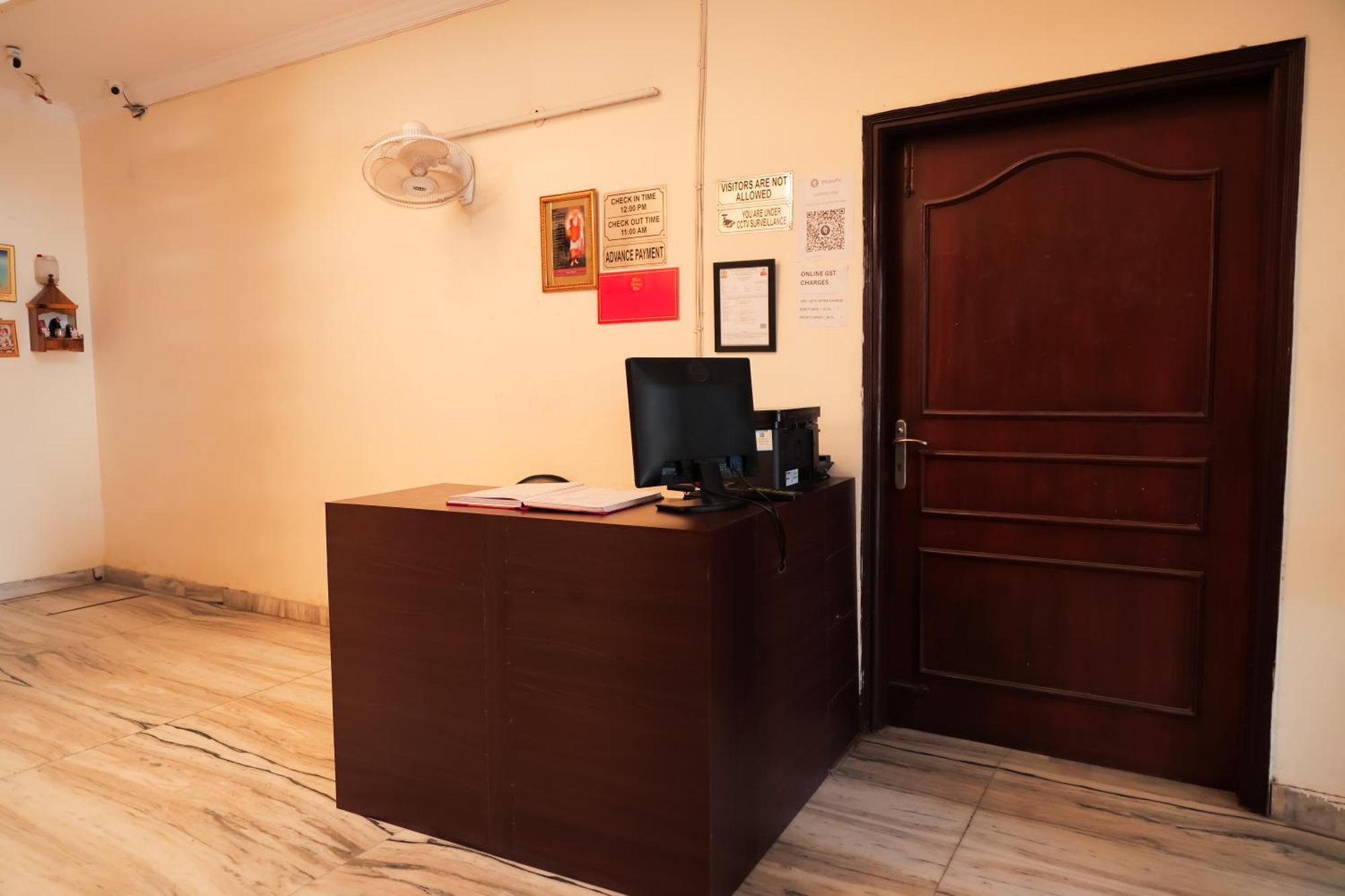 Hotel Green Villa - Near Anand Vihar Station Nuova Delhi Esterno foto