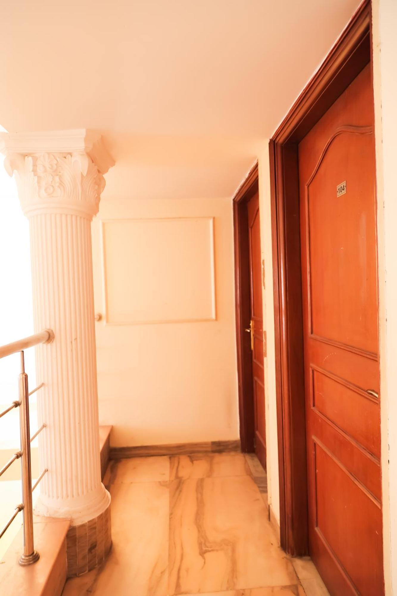 Hotel Green Villa - Near Anand Vihar Station Nuova Delhi Esterno foto